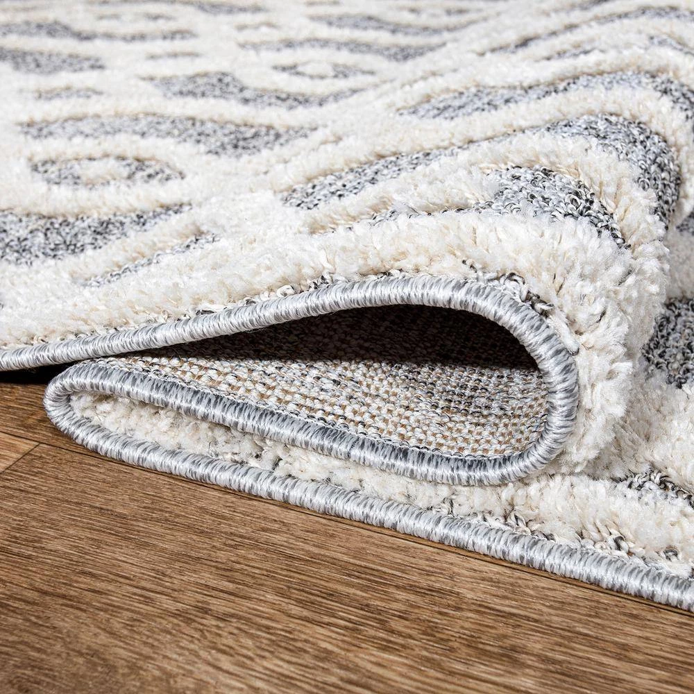 Moroccan Trellis High-Low Gray 5 ft. x 7 ft. Area Rug by World Rug Gallery 7 Moroccan Trellis High-Low Gray 5 ft. x 7 ft. Area Rug by World Rug Gallery - Image 7