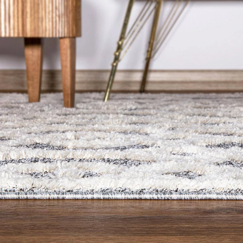 Moroccan Trellis High-Low Gray 5 ft. x 7 ft. Area Rug by World Rug Gallery 2 Moroccan Trellis High-Low Gray 5 ft. x 7 ft. Area Rug by World Rug Gallery - Image 2